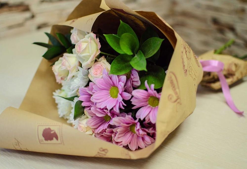 Букет цветов из: Розы и Хризантемы в Зеленокумске