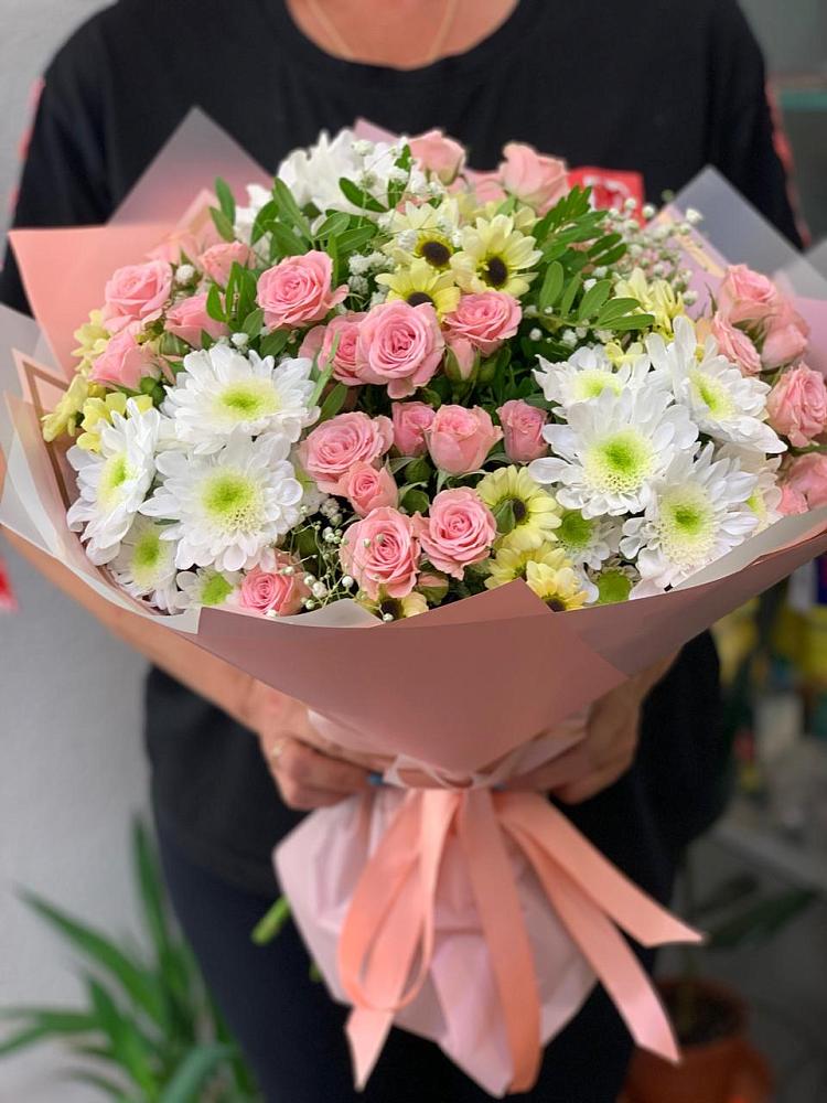 Букет цветов из: Розы и Хризантемы в Зеленокумске