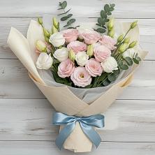 Букет цветов из:  Лизиантусы в Зеленокумске