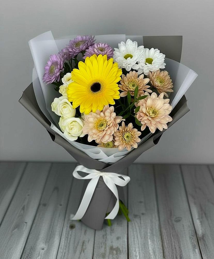 Букет цветов из: Розы, Герберы и Хризантемы в Зеленокумске