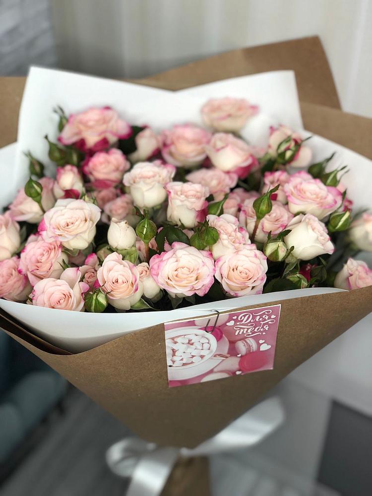 Букет цветов из: Розы в Зеленокумске