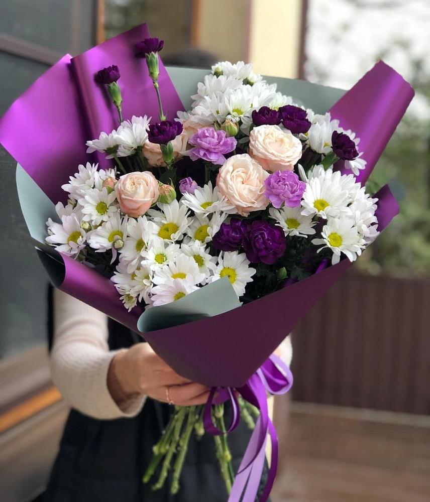 Букет цветов из: Хризантемы, Гвоздики и Розы в Зеленокумске