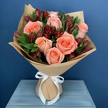 Букет цветов из:  Розы и Альстромерии в Зеленокумске