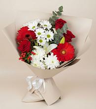 Букет цветов из:  Розы, Хризантемы, Герберы и Лилии в Зеленокумске