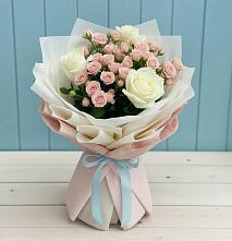 Букет цветов из:  Розы #REPLACE_PRED# Зеленокумске