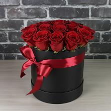 Цветочная композиция из Розы в шляпной коробке в Зеленокумске