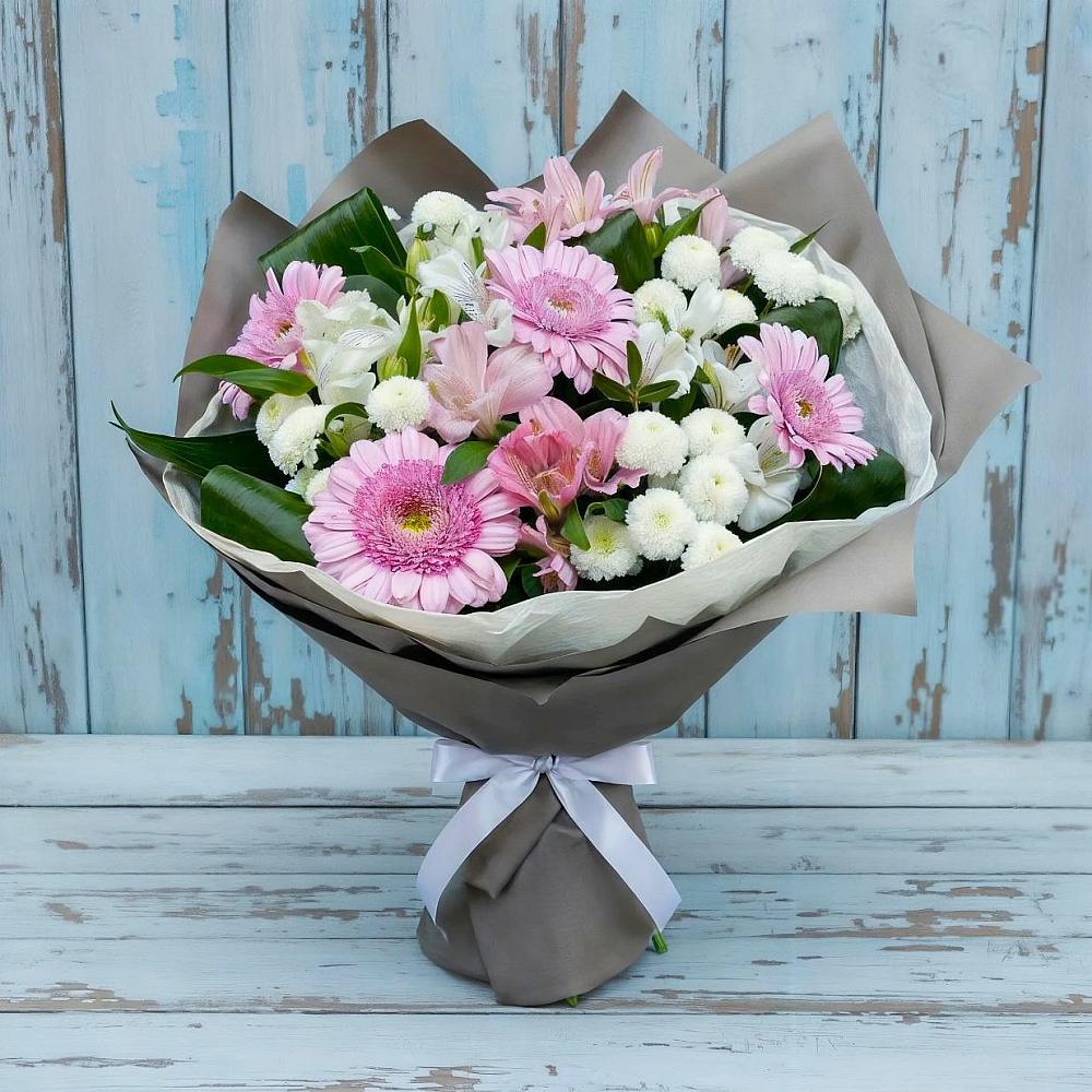 Букет цветов из: Герберы, Альстромерии и Хризантемы в Зеленокумске