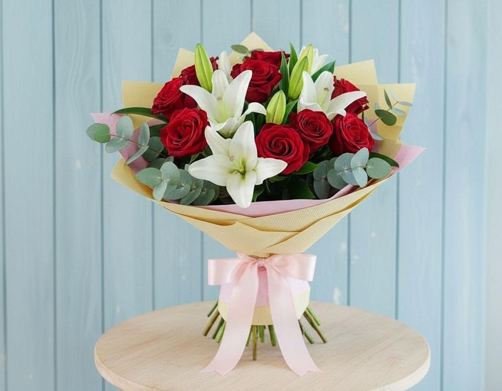 Букет цветов из: Лилии и Розы в Зеленокумске